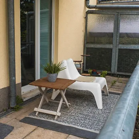 Apartment Ruhiges Mit Grossem Balkon Und Stellplatz *